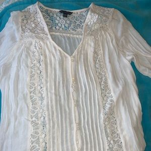 White long sleeve t shirt